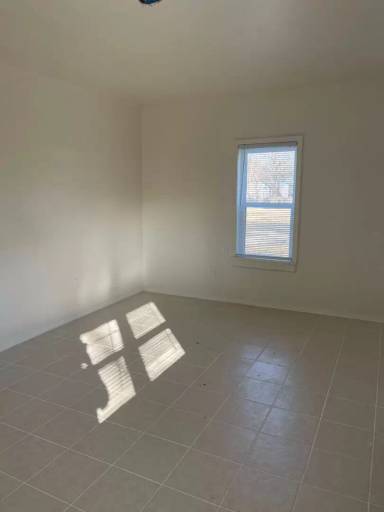 Main picture of 110 E 7th Ave