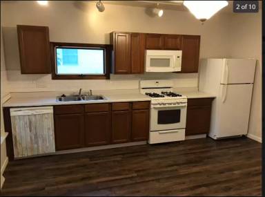 Main picture of 933 Webster St