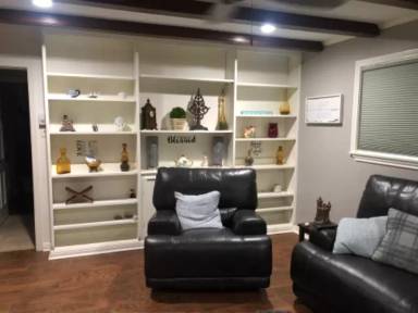 Main picture of 2427 Oak Park Blvd