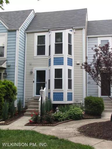 Main picture of 5905 Saint Giles Way