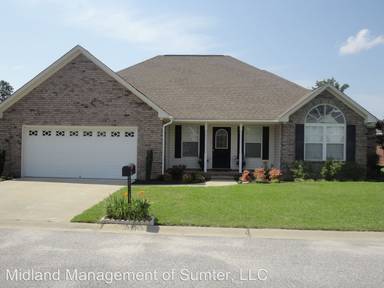 Main picture of 370 Continental Dr