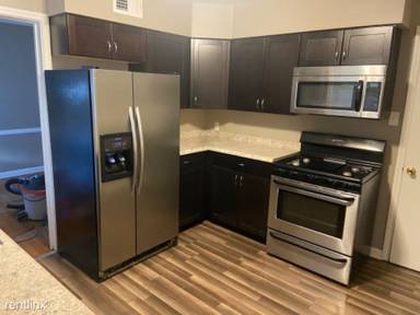 Main picture of 17 W 73rd St