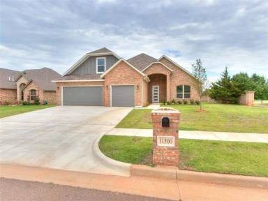 Main picture of 11500 Fairways Ave