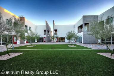 Main picture of 4700 N 40th St