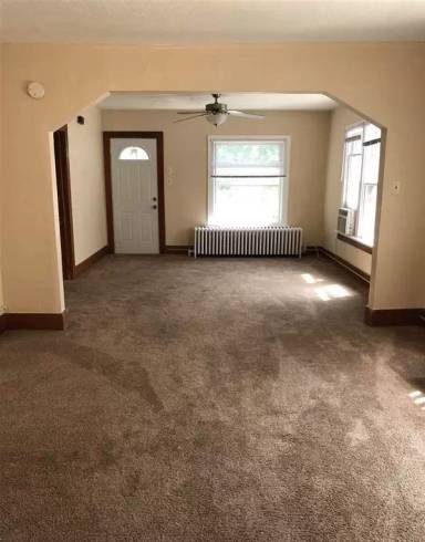 Main picture of 912 N 9th St