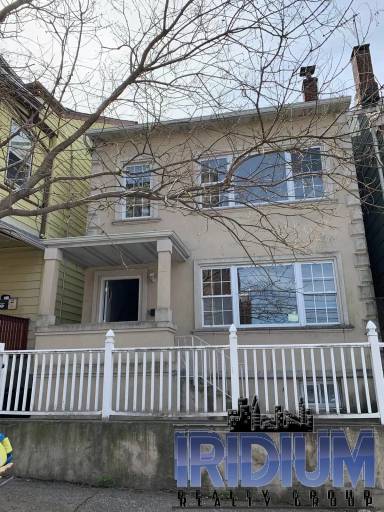 Main picture of 86 Keen St