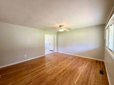 Main picture of 126 Proffitt Ln