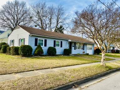 Main picture of 2701 Early St