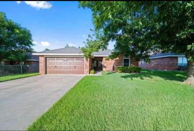 Main picture of 4213 Theo St