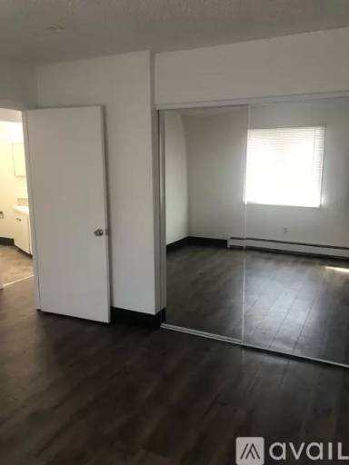 Main picture of 107 Davis St