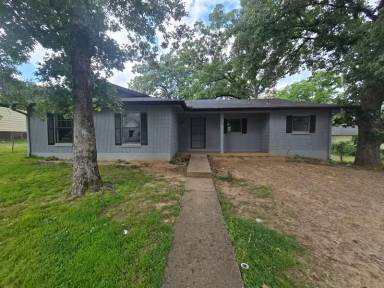 Main picture of 1320 Abigail St