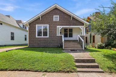 Main picture of 2418 Washington Ave