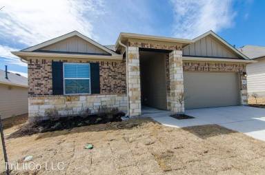 Main picture of 256 Cherry Laurel Ln