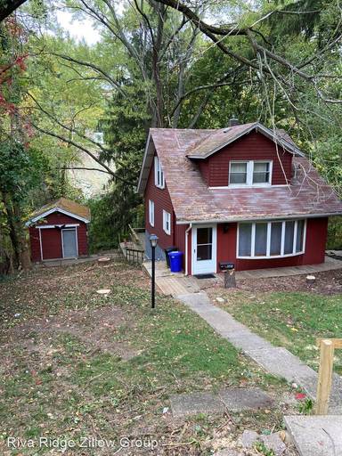 Main picture of 2732 Louisiana Ave