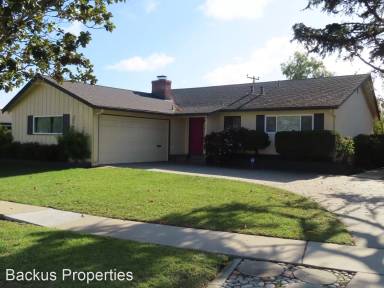 Main picture of 879 Carmelita Dr