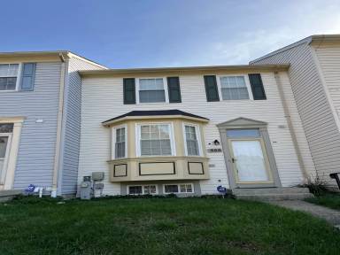 Main picture of 325 Hickory Nut Ct