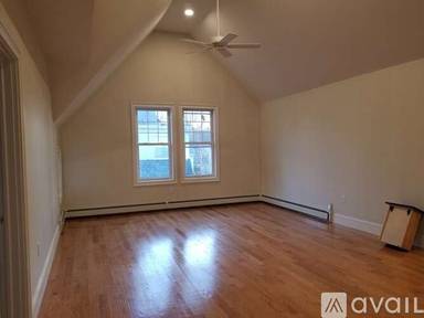 Main picture of 15 Adams St