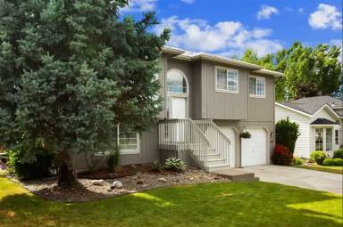 Main picture of 1319 N Mitchell Rd