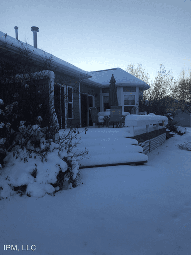 Main picture of 603 Cambridge Dr