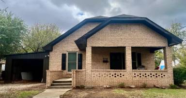Main picture of 415 N California St