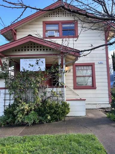 Main picture of 316 Chinn St