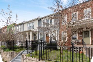 Main picture of 204 Channing St NE