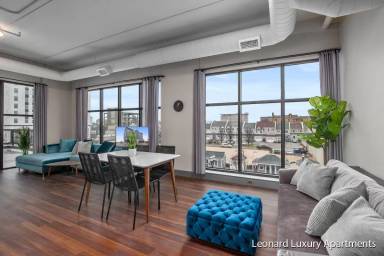 Main picture of 292 W Western Ave