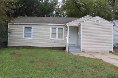 Main picture of 212 W Jacobs Dr