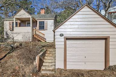 Main picture of 314 Pilot Knob Ave