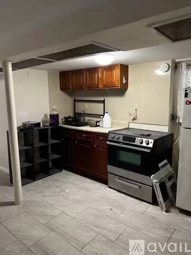 Main picture of 10342 118th St