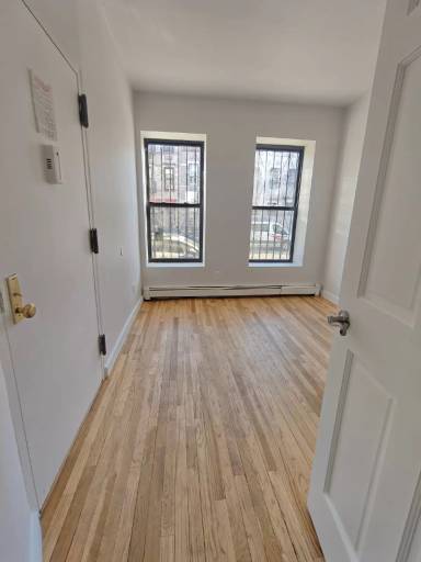 Main picture of 2401 Tilden Ave