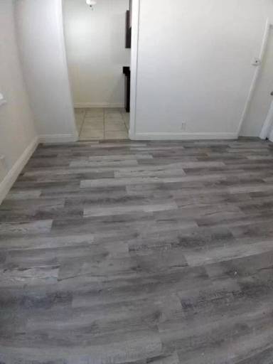 Main picture of 1022 N Market St