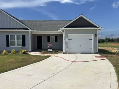 Main picture of 104 Berkshire Cir
