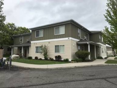 Main picture of 49 Appleway Dr