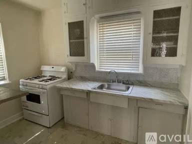 Main picture of 3337 N Walker Ave
