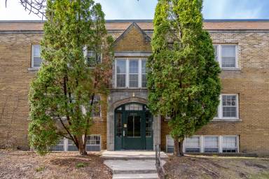 Main picture of 2825 Cedar Lake Pkwy