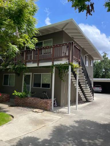 Main picture of 160 Carlton Ave