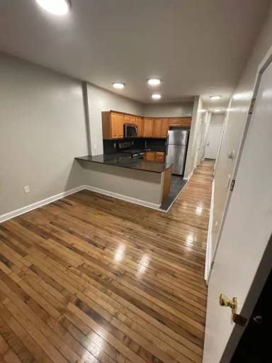 Main picture of 93 Grant Ave