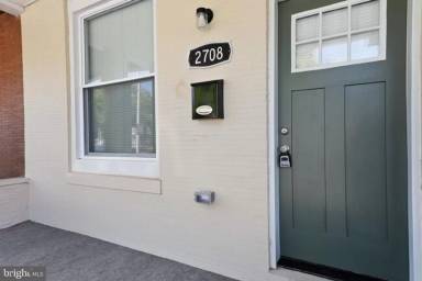 Main picture of 2708 The Alameda