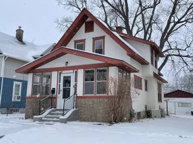 Main picture of 3615 Van Buren St NE
