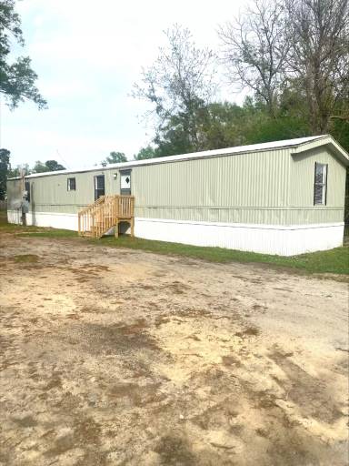 Main picture of 909 McFadden St