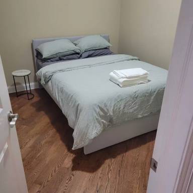 Main picture of 2411 W Madison St