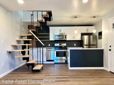 Main picture of 716 Allegheny River Blvd