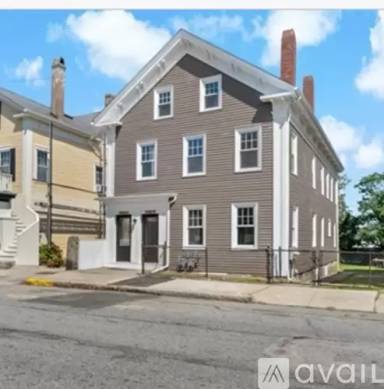 Main picture of 1538 Purchase St