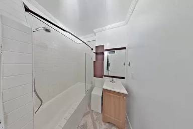Main picture of 607 East 11th St