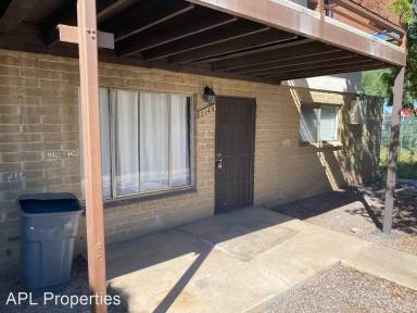 Main picture of 2149 S Winstel Ave