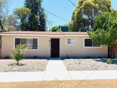 Main picture of 4299 W Myrtle Ave