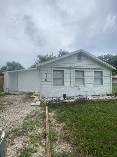 Main picture of 350 Fairfax Dr