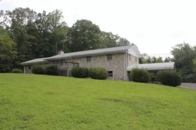 Main picture of 1951 Clinton Hwy