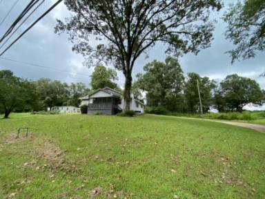 Main picture of 2404 Old Birmingham Hwy